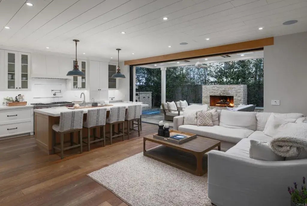 7020 Whitewater St, Carlsbad