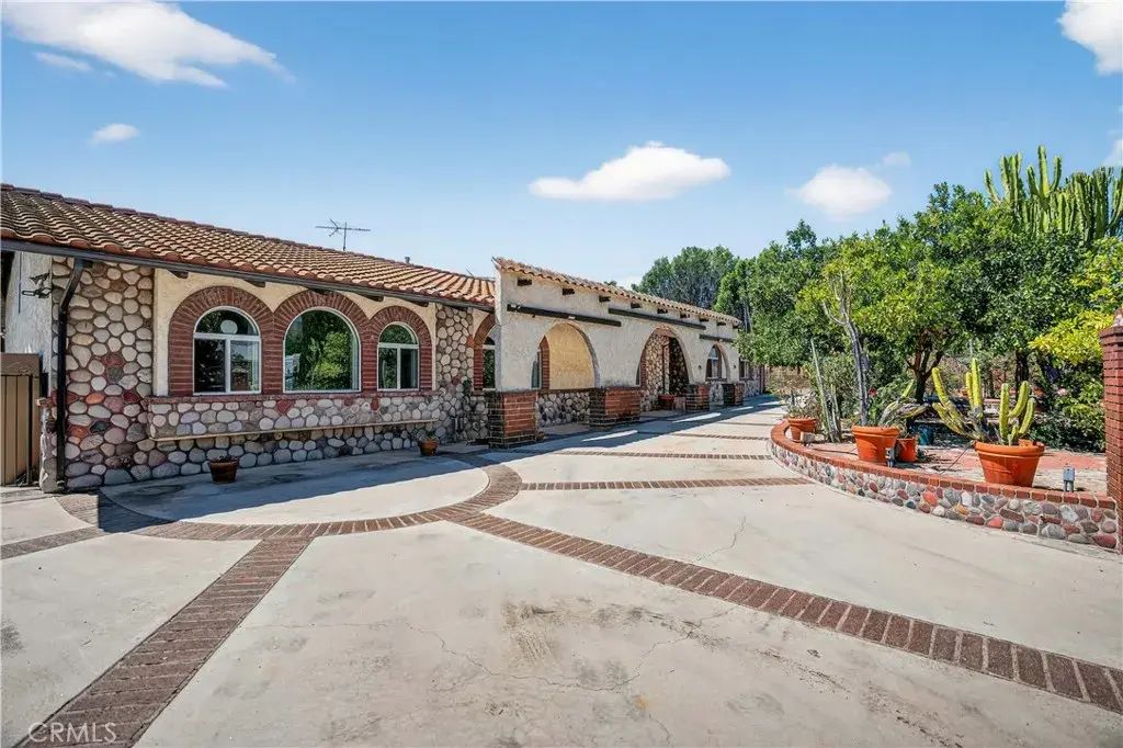 17558 Lahey Street, Granada Hills