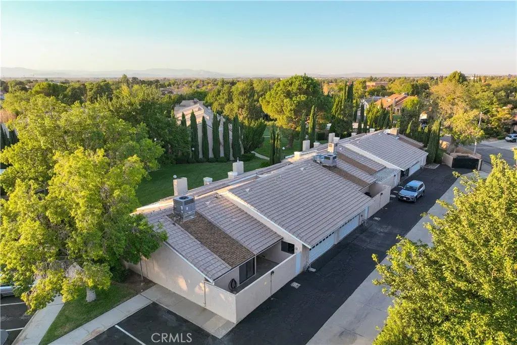 44125 Planet Circle, Lancaster