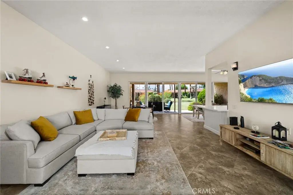 76915 Roadrunner Drive, Indian Wells