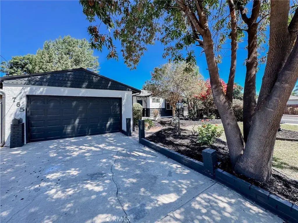 765 W Lexington Avenue, Pomona
