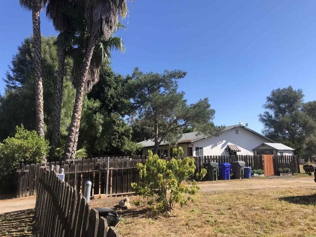 2005 Camino Rainbow, Fallbrook