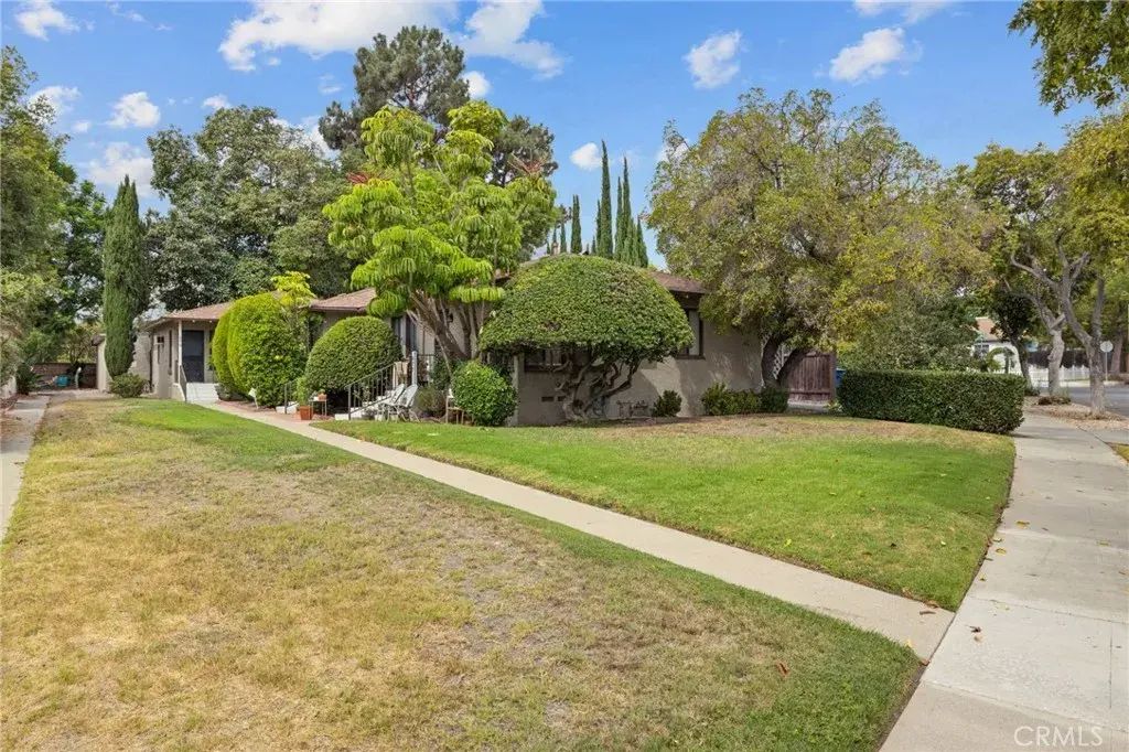 675 N Rosemary Lane, Burbank