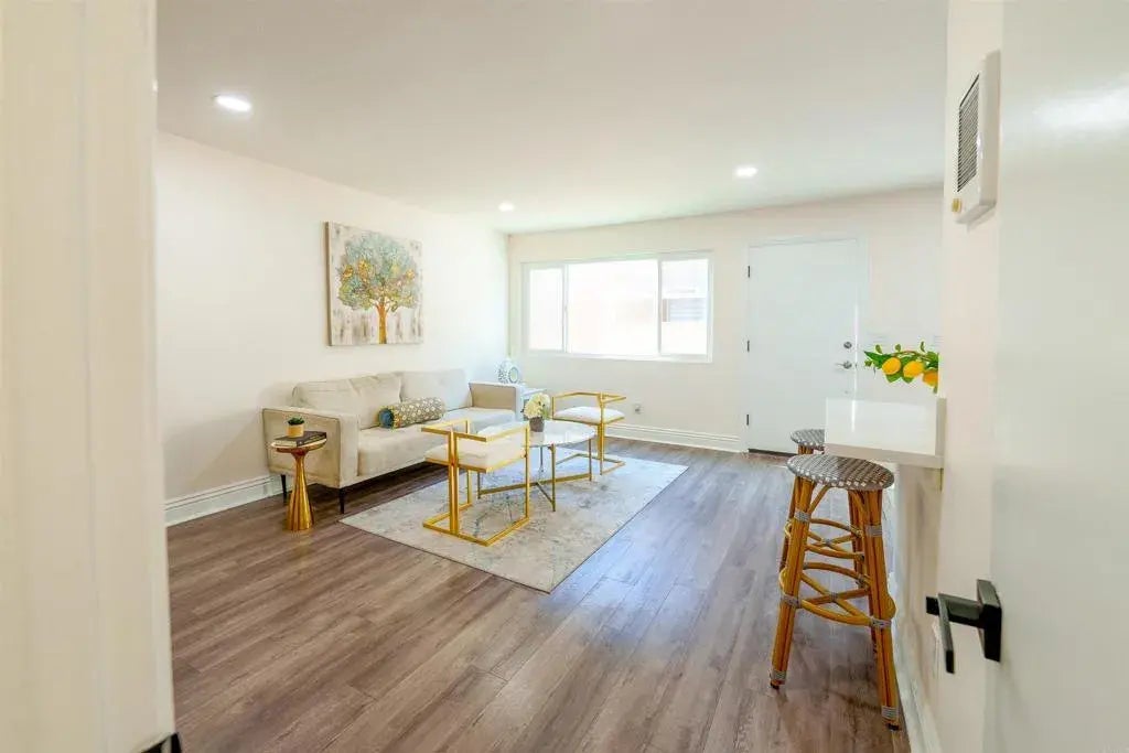 3206 Caminito Quixote, 