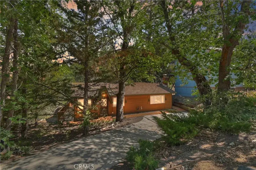830 Villa Grove Avenue, Big Bear Lake