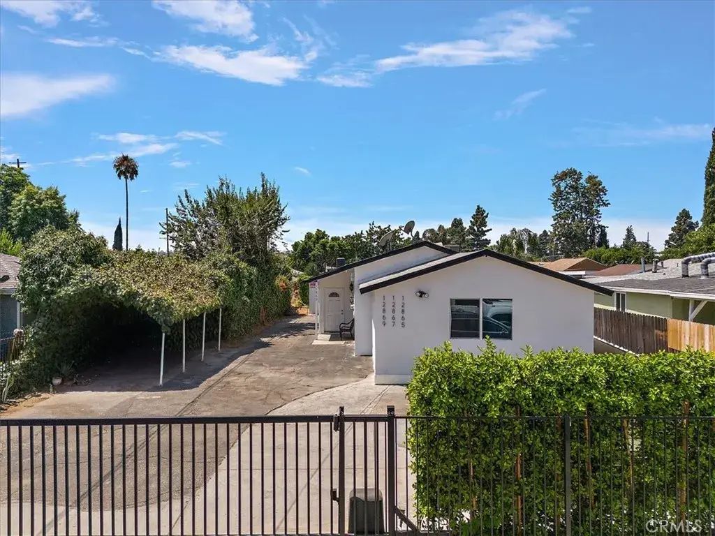 12867 Norris Avenue, Sylmar