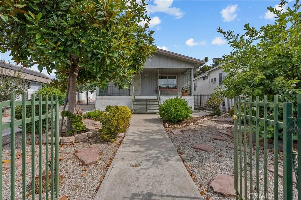 6190 Mesa, Los Angeles