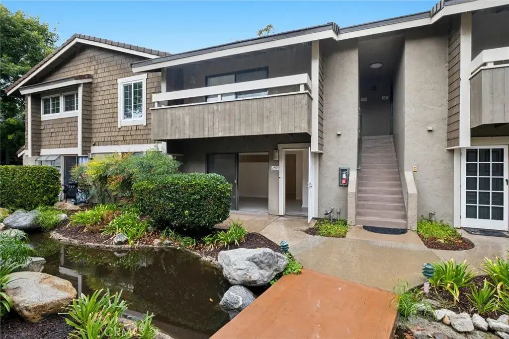 259 Streamwood, Irvine