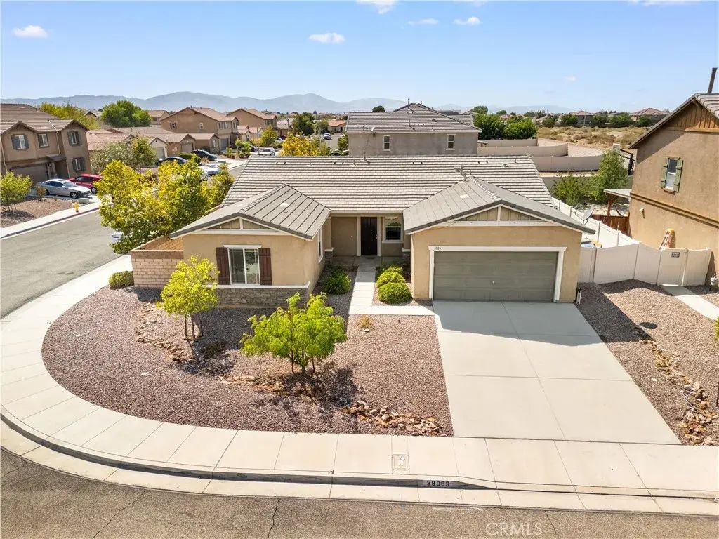 38063 Versailles Street, Palmdale