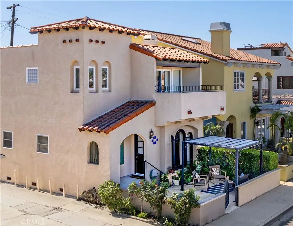 252 Corona Avenue, Long Beach