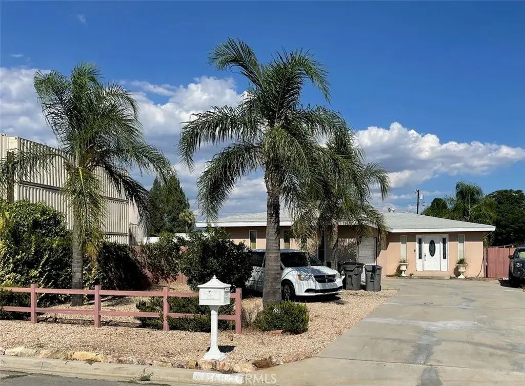 1168 Palm Avenue, Beaumont