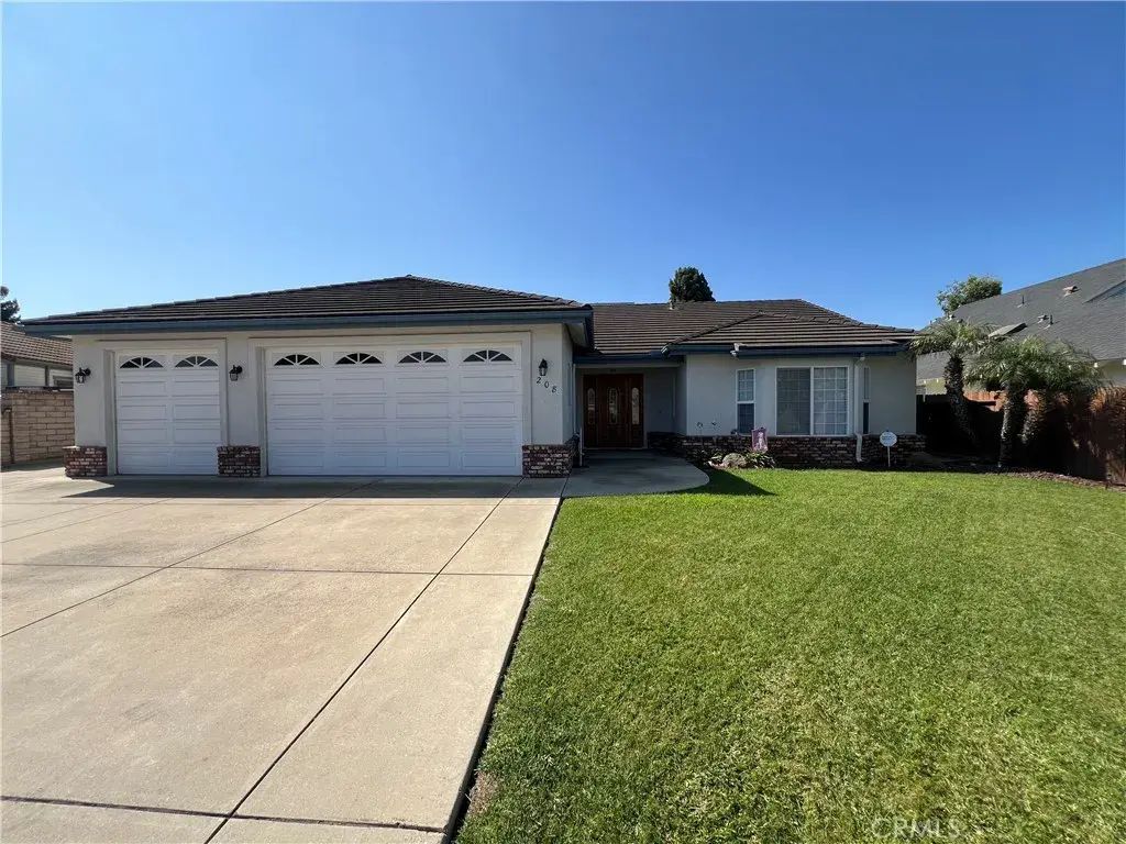 208 Garnet Way, Santa Maria
