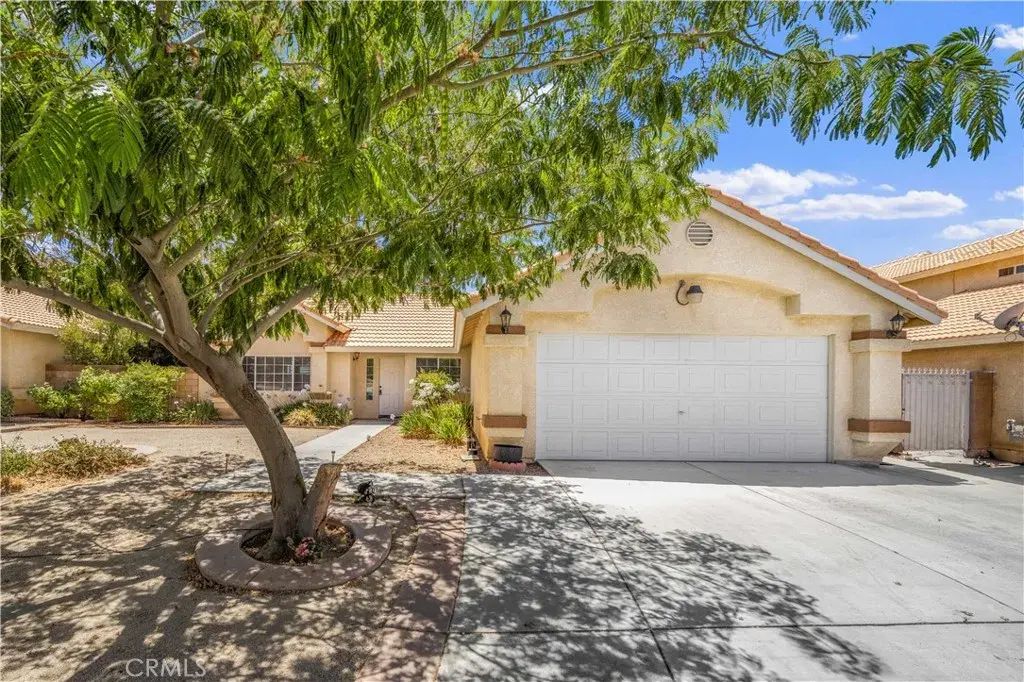 2908 Owens Way, Rosamond
