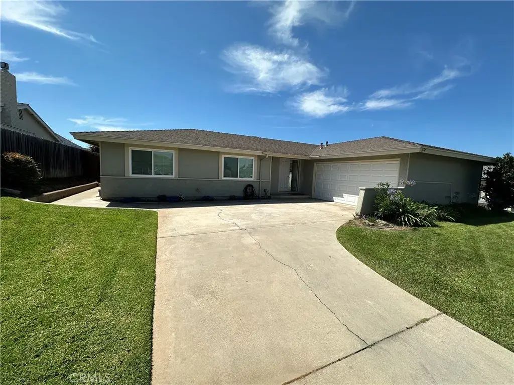 374 Mountain View Drive, Santa Maria
