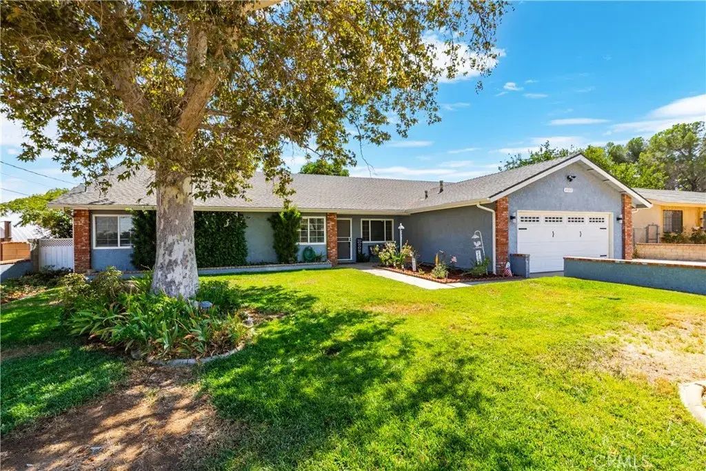 43112 41st Street West, Lancaster
