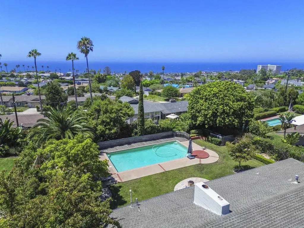 1304 Muirlands Vista Way, La Jolla