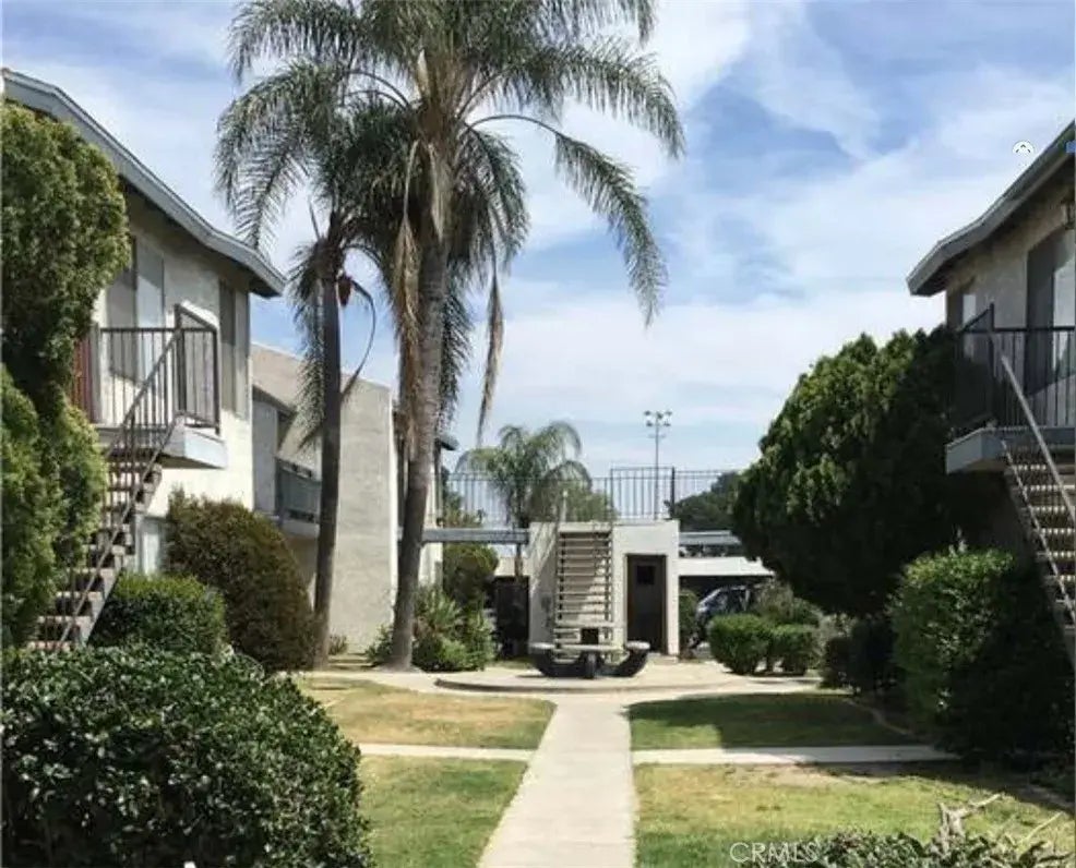 8939 Mango Avenue F, Fontana