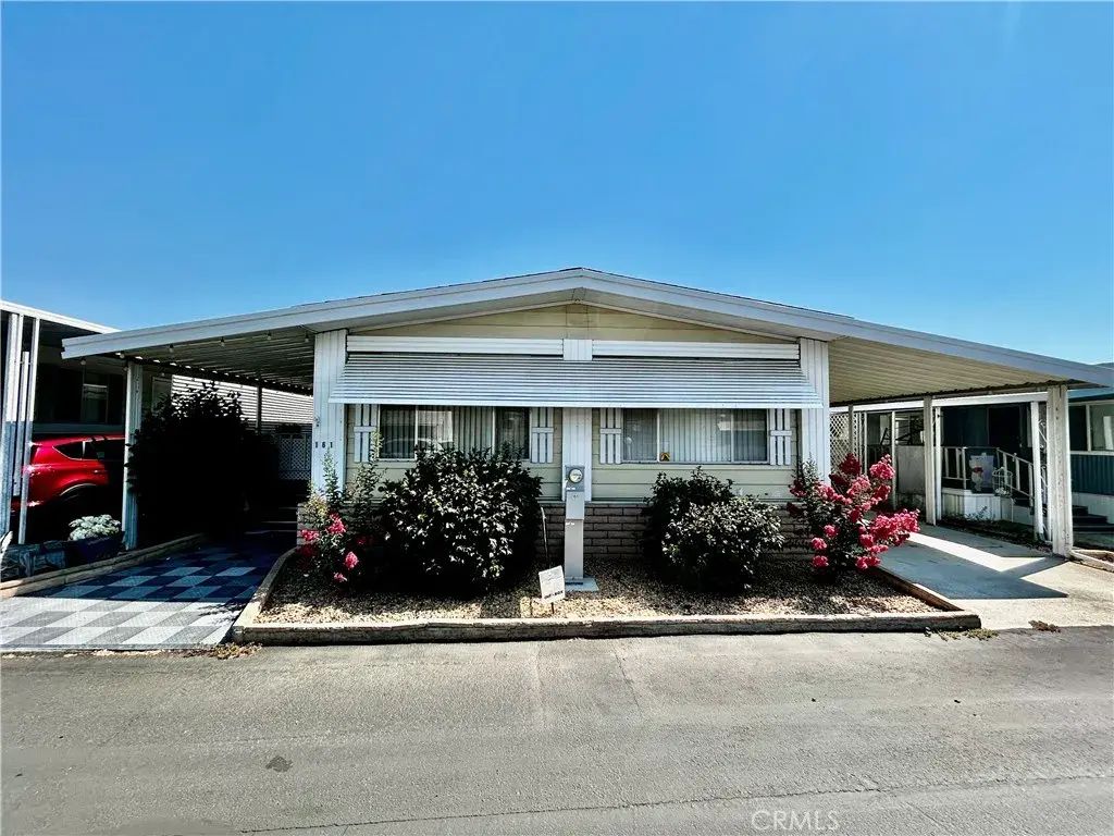 725 W Thornton Ave 161, Hemet