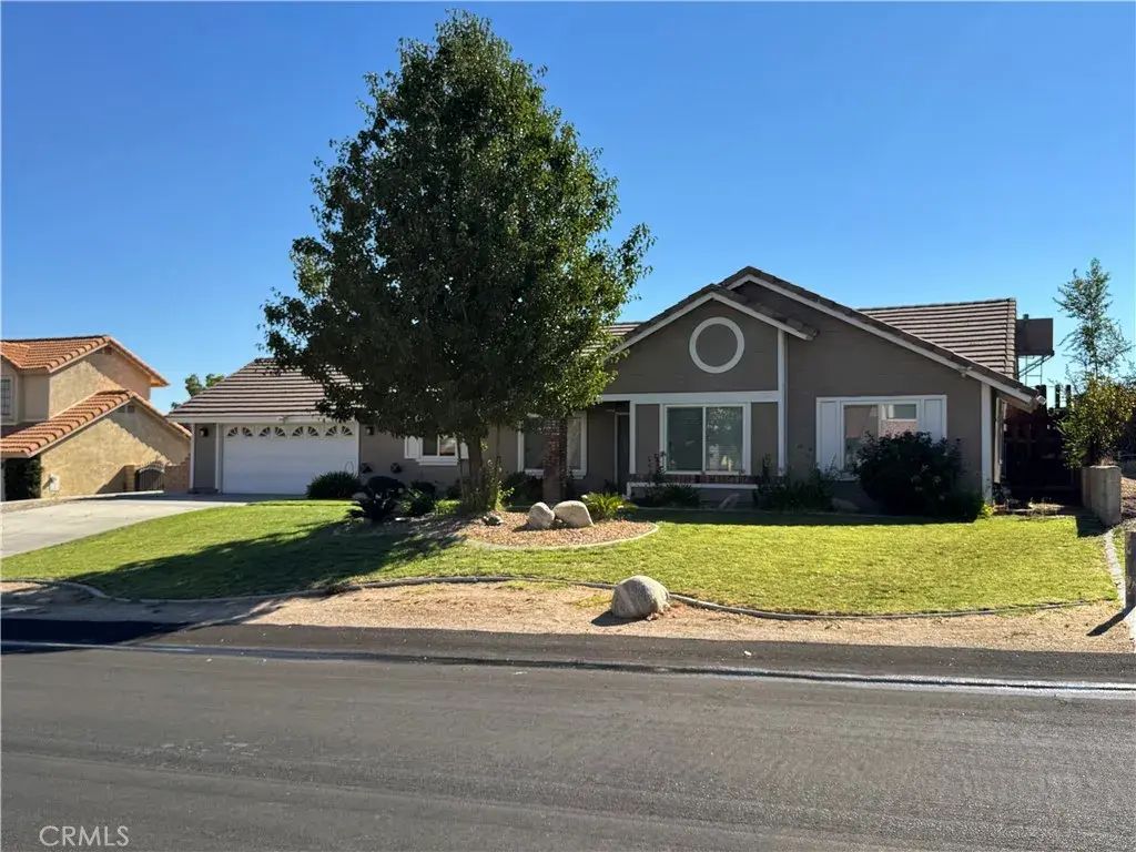36324 43rd St E, Palmdale