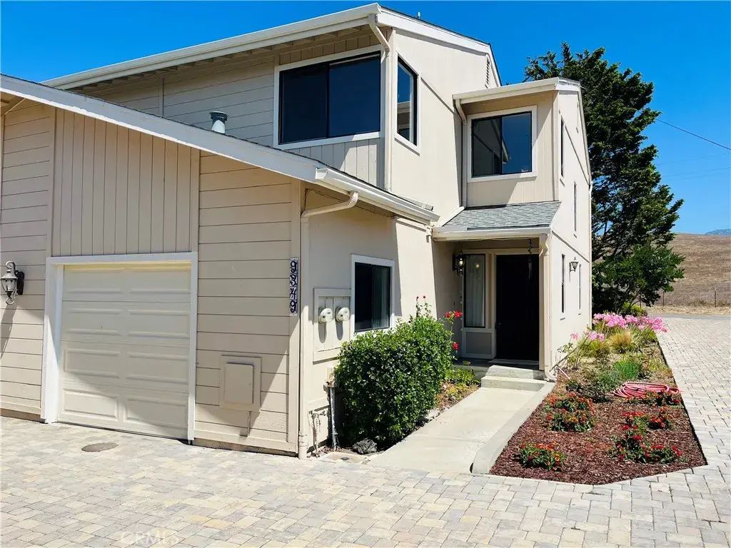 9349 Jasper Avenue 26, San Simeon