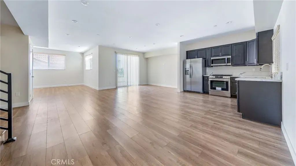 17154 Chatsworth Street 3, Granada Hills