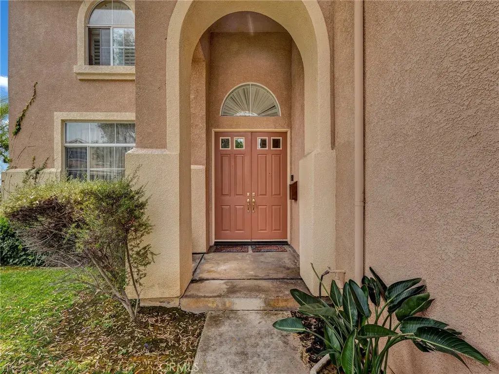 5129 S Chariton Avenue, Ladera Heights