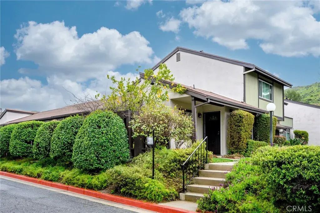 8792 Wyngate Street, Sunland