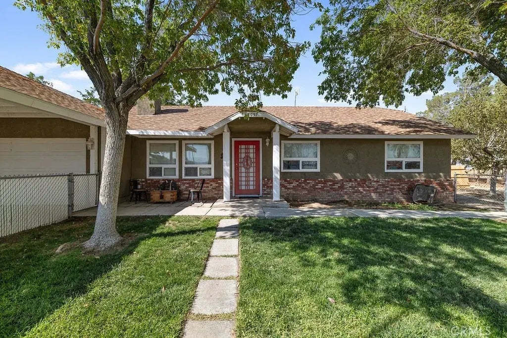 8037 W Avenue E14, Lancaster