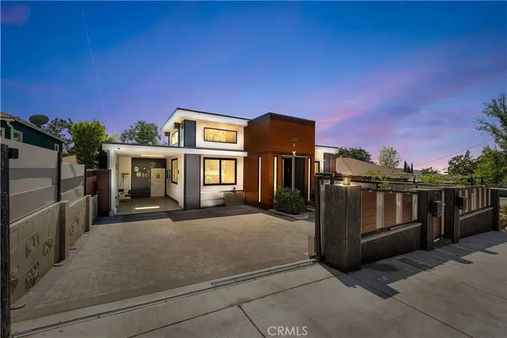 7536 Kyle Street, Tujunga