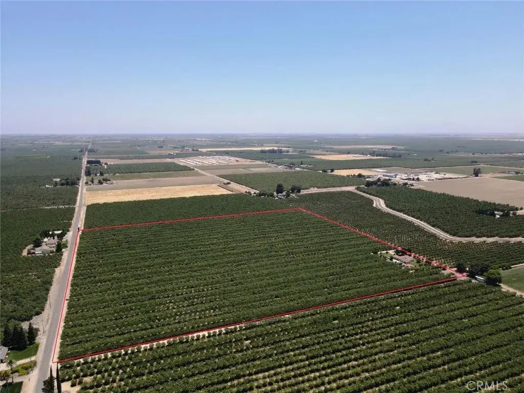 14359 Sunset, Livingston