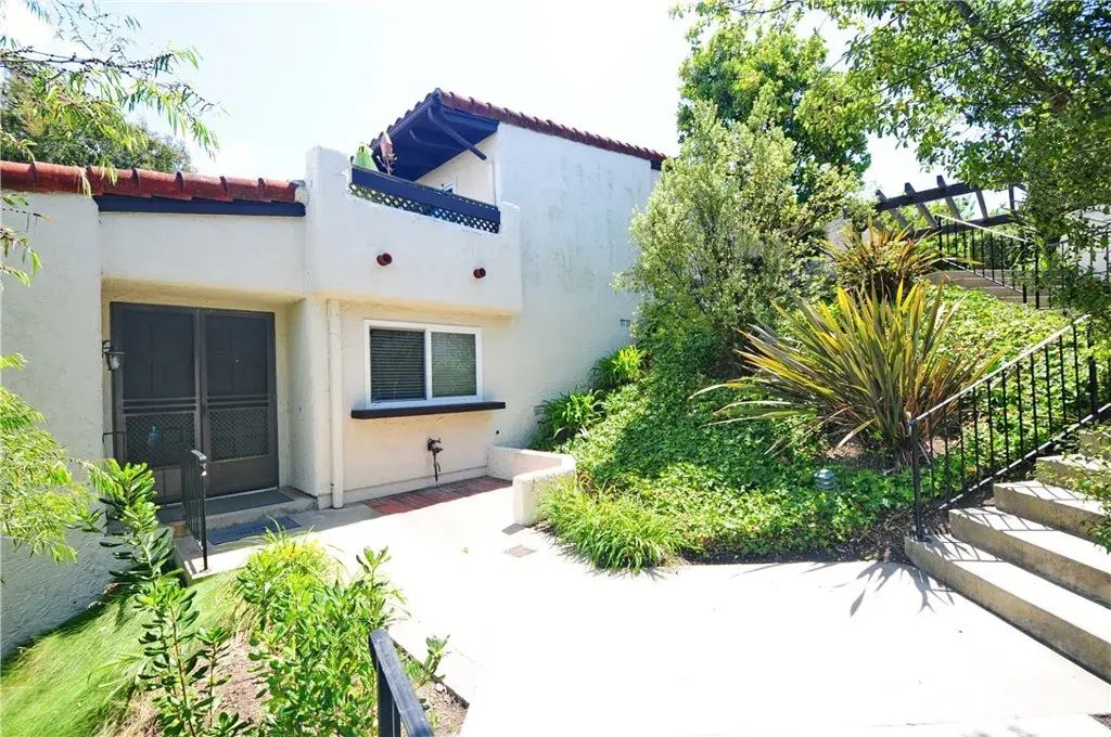 53 Sycamore Lane, Rolling Hills Estates
