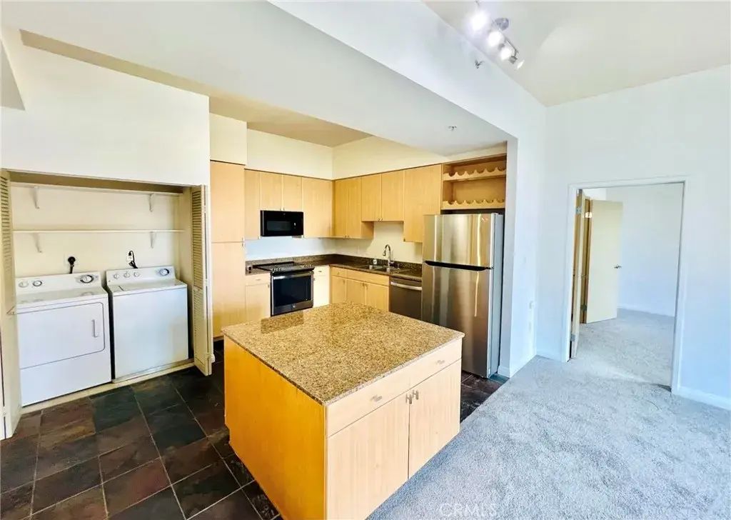 388 E Ocean Boulevard 905, Long Beach