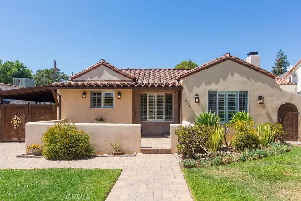 219 N Frederic Street, Burbank