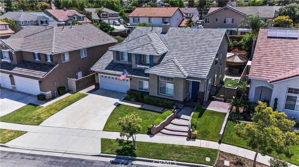 540 Newport Circle, Corona