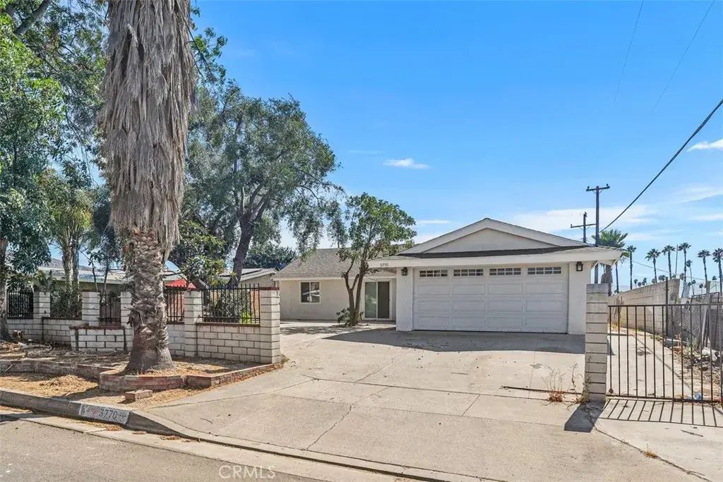 3770 Windsong Street, Corona