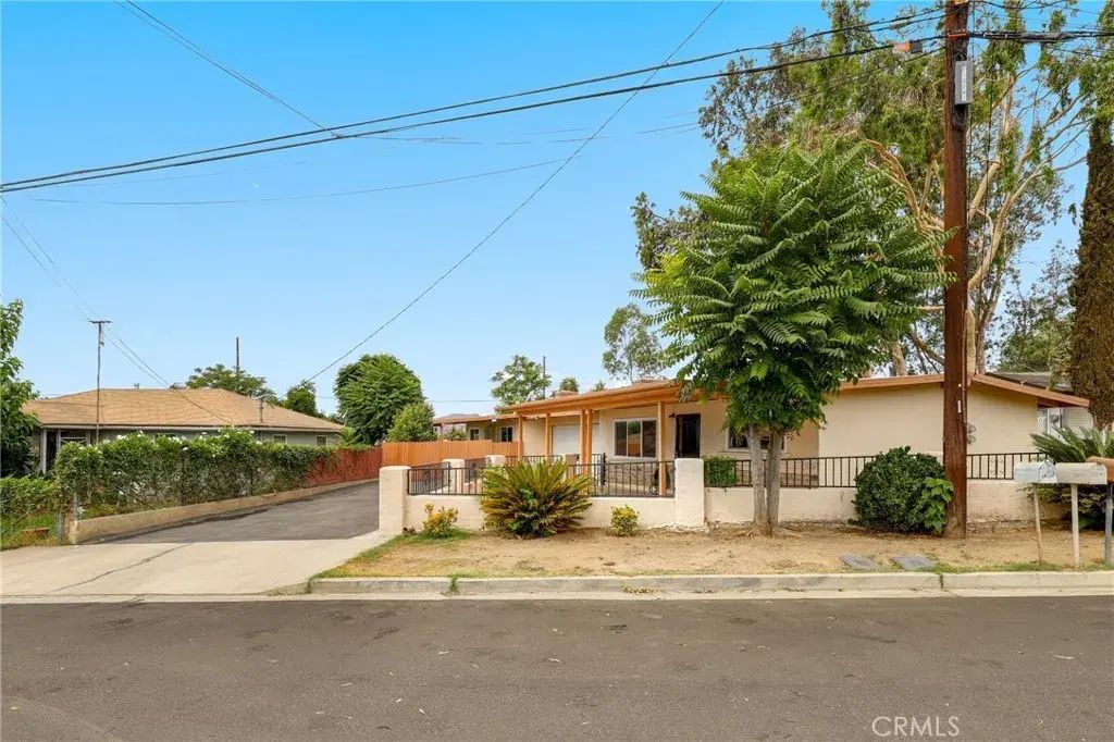 10241-10243 Clara Vista Lane, Riverside