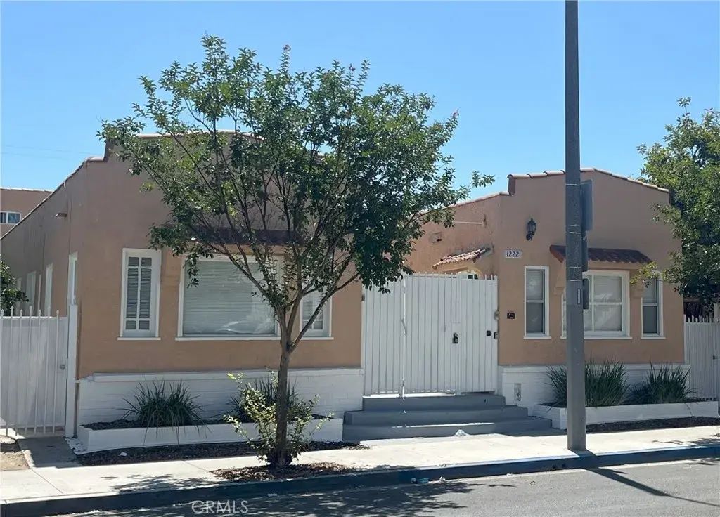 1222 E 10th Street, Long Beach