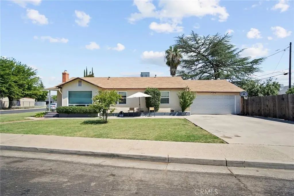 1900 Ashwood Drive, Merced