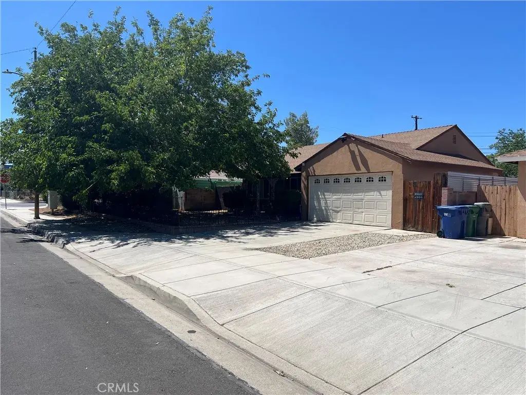 38609 32nd Street East, Palmdale