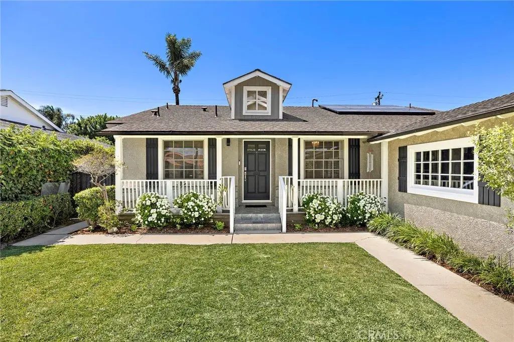 865 Kallin Avenue, Long Beach