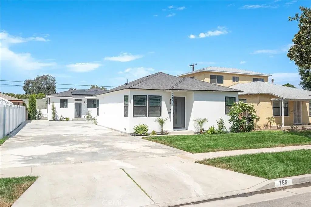 765 E Silva Street, Long Beach