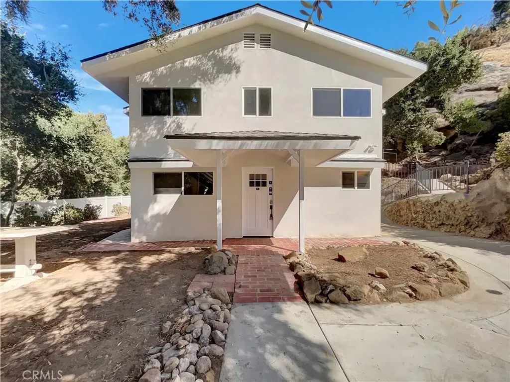 6440 Clear Springs Road, Simi Valley