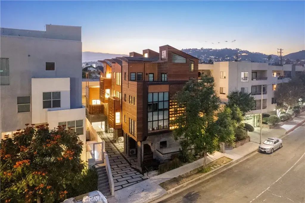 1035 N Vista Street, West Hollywood