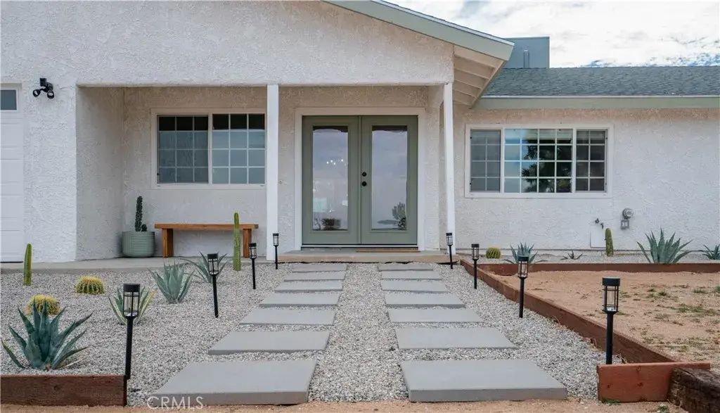 3166 Paradise View Rd, Yucca Valley