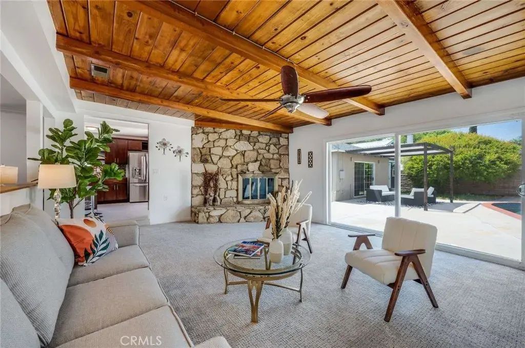 6901 Bertrand Avenue, Reseda