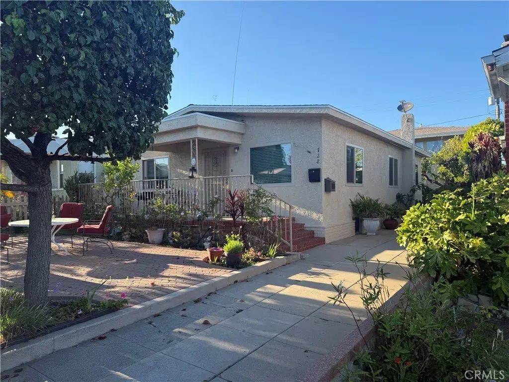 728 W 11th Street, San Pedro