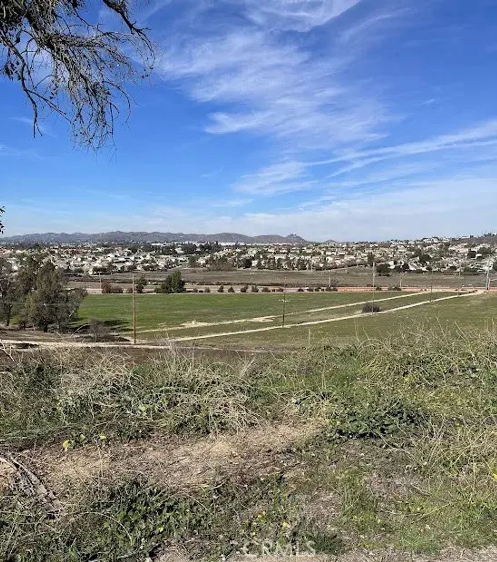 30925 Nicolas, Temecula