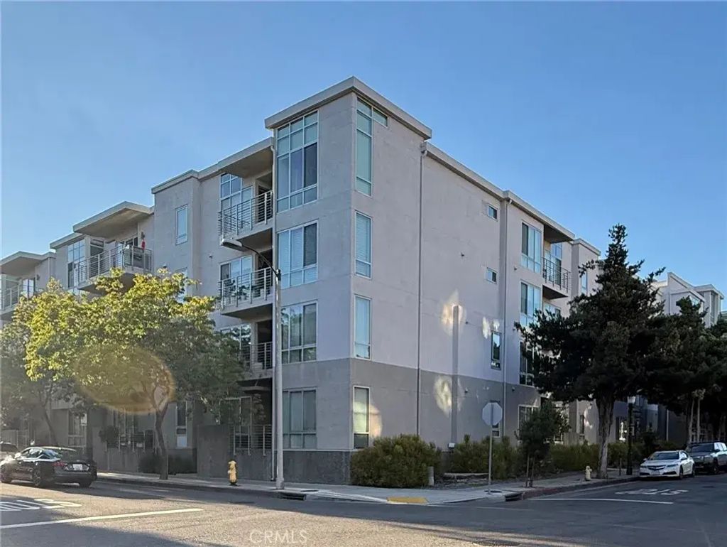 111 S De Lacey Avenue 418, Pasadena