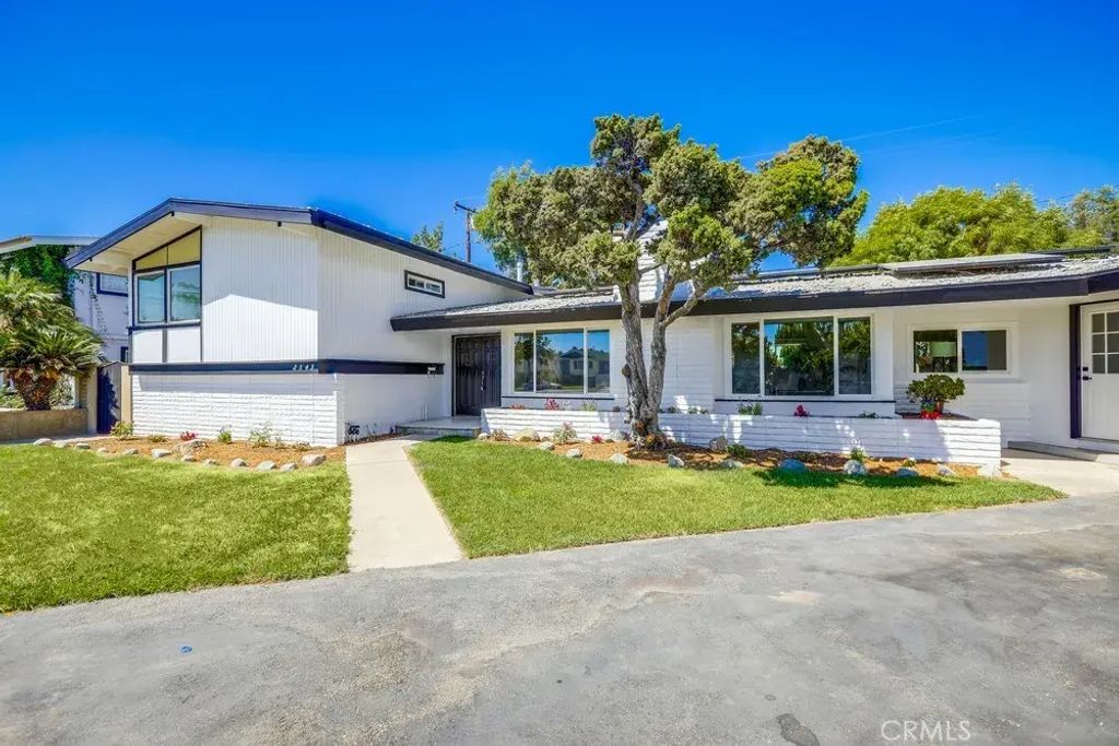 2543 E Ames Avenue, Anaheim