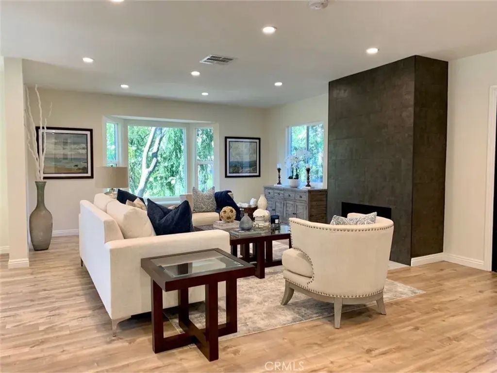 10620 Johanna Avenue, Shadow Hills